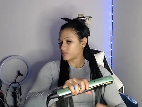 Snapshot of KathLovee chatting on May 2026 01:06:01 PM KathLovee online show from May 2026 01:06:01 PM