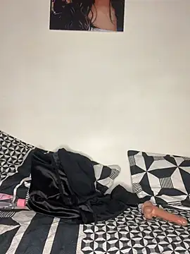 hot-valery online show from March 2026 03:00:01 AM