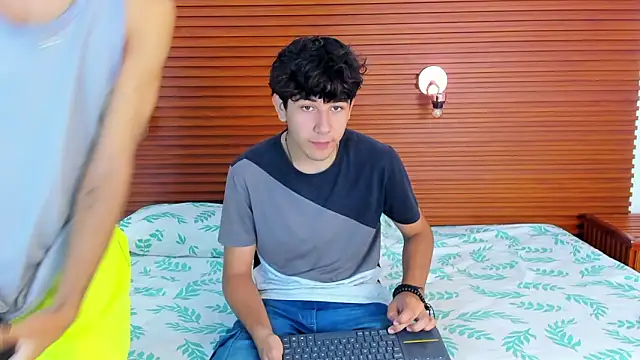 peakk twiinns online show from March 2026 11:48:02 AM