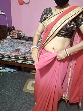 Snapshot of Couple_hot999 chatting on May 2026 01:38:01 PM Couple hot999 online show from May 2026 01:38:01 PM
