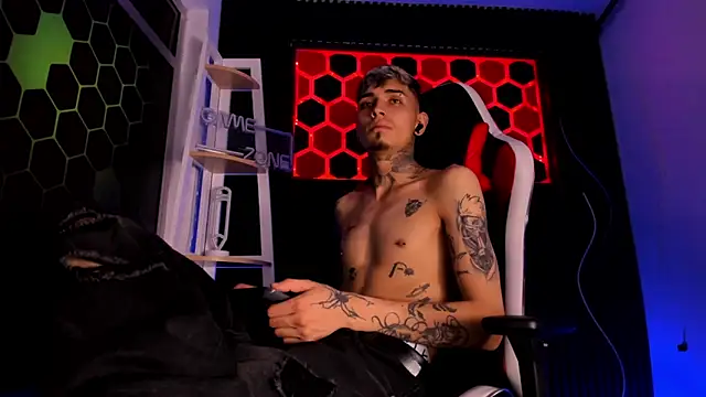 Max Hader  online show from April 2026 03:17:02 AM