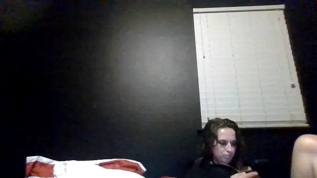 Snapshot of TallHungandCloudy69 chatting on May 2026 07:03:01 AM TallHungandCloudy69 online show from May 2026 07:03:01 AM