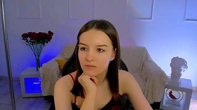 Snapshot of KellieBanshe chatting on June 2026 04:17:01 AM KellieBanshe online show from June 2026 04:17:01 AM