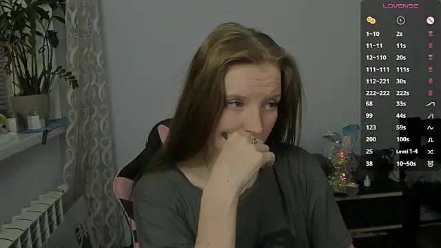 Mary Blu online show from November 2025 10:30:02 PM