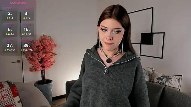 Glowia online show from April 2026 07:13:02 AM