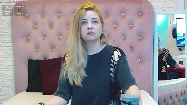 MellanieBliss online show from May 2026 04:20:02 AM