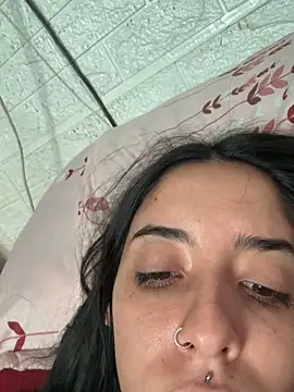 Snapshot of ricausuave chatting on April 2026 07:10:01 PM ricausuave online show from April 2026 07:10:01 PM