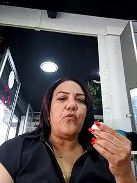 saraladys online show from April 2026 03:01:01 PM