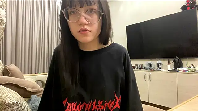 LoidaTrytten online show from March 2026 07:20:02 PM