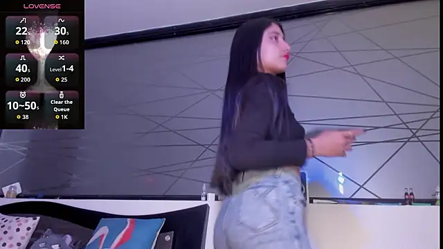 Snapshot of Princess_tina chatting on March 2026 01:12:02 AM Princess tina online show from March 2026 01:12:02 AM