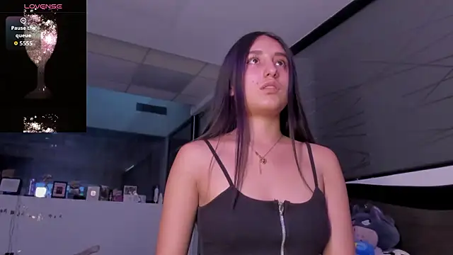 Princess tina online show from March 2026 10:04:02 PM