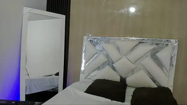 Snapshot of Nina_vegas chatting on June 2026 01:34:01 PM Nina vegas online show from June 2026 01:34:01 PM