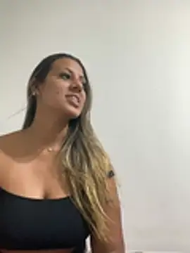 kifanyy online show from April 2026 02:42:01 AM