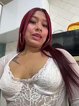 Snapshot of Cherry_Charlottee chatting on June 2026 07:34:02 PM Cherry Charlottee online show from June 2026 07:34:02 PM