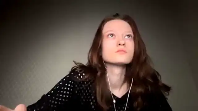 Snapshot of HousedMud chatting on March 2026 09:43:02 PM HousedMud online show from March 2026 09:43:02 PM