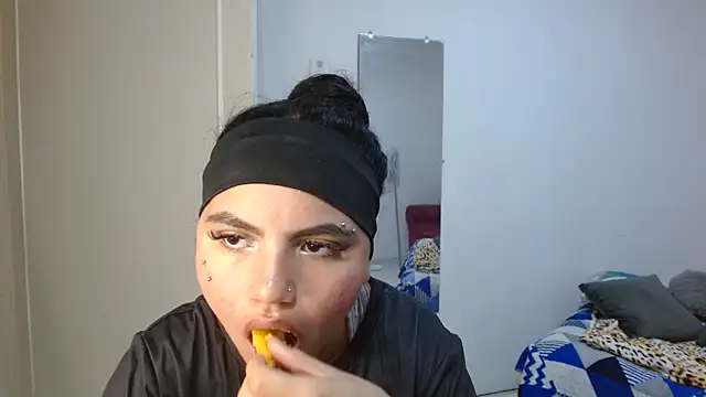 Snapshot of kimmyfuckass chatting on May 2026 12:30:02 AM kimmyfuckass online show from May 2026 12:30:02 AM