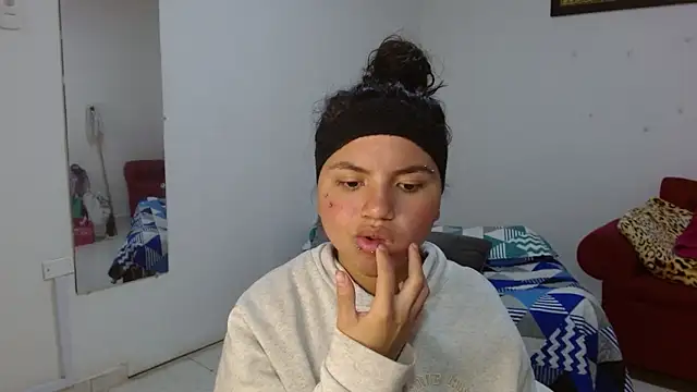 Snapshot of kimmyfuckass chatting on June 2026 12:18:02 PM kimmyfuckass online show from June 2026 12:18:02 PM