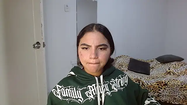 Snapshot of kimmyfuckass chatting on July 2026 01:02:02 PM kimmyfuckass online show from July 2026 01:02:02 PM