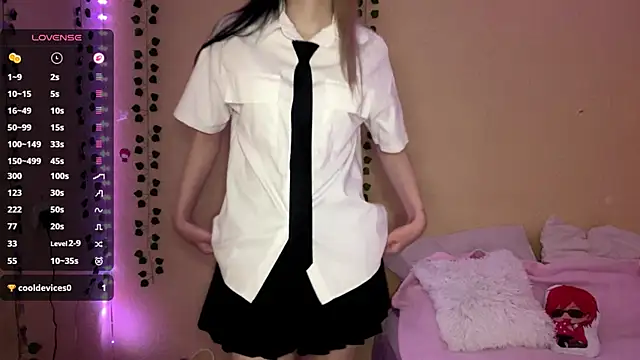 waumeoww online show from April 2026 04:24:01 PM