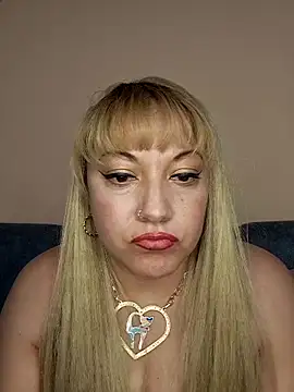 Snapshot of salma_1998 chatting on March 2026 12:22:01 PM salma 1998 online show from March 2026 12:22:01 PM