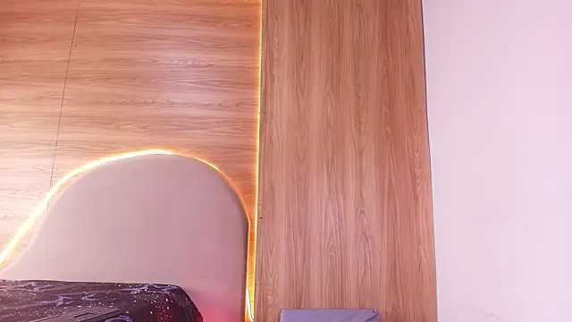 kiara lp online show from April 2026 03:10:02 AM