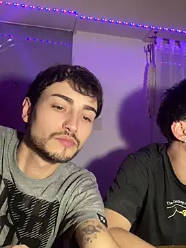 Lucasss2204 online show from May 2026 05:25:01 AM
