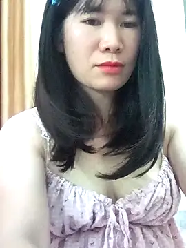 Snapshot of Bondgirl_9 chatting on June 2026 07:11:02 AM Bondgirl 9 online show from June 2026 07:11:02 AM