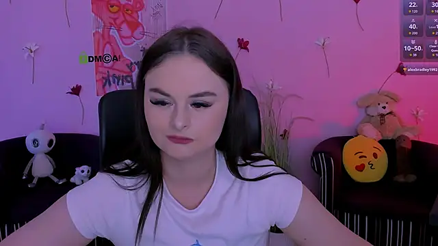Snapshot of miss_courtney_ chatting on May 2026 10:23:01 AM miss courtney online show from May 2026 10:23:01 AM