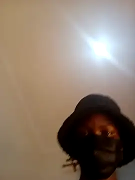 Snapshot of Tasty_bonyy chatting on March 2026 09:43:01 PM Tasty bonyy online show from March 2026 09:43:01 PM