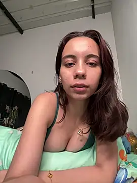 Snapshot of Nicole_Cute04 chatting on June 2026 04:33:02 AM Nicole Cute04 online show from June 2026 04:33:02 AM