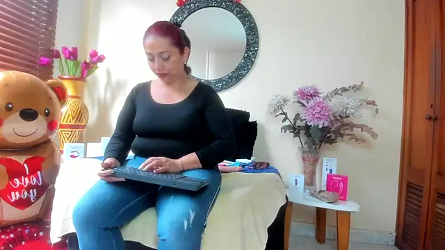 Maye Milf  online show from March 2026 12:44:01 PM