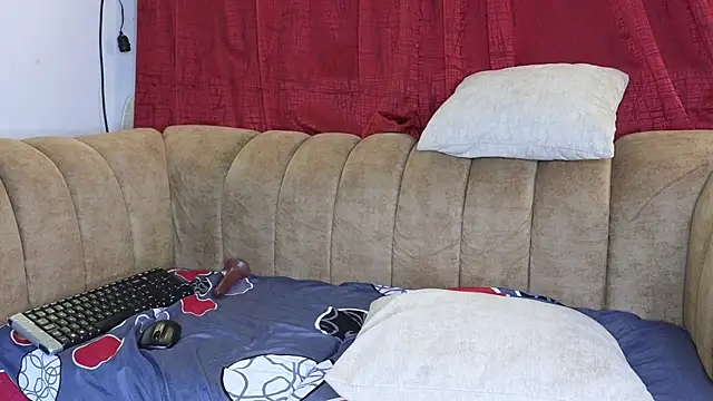 ahnaysexx online show from April 2026 09:39:33 PM