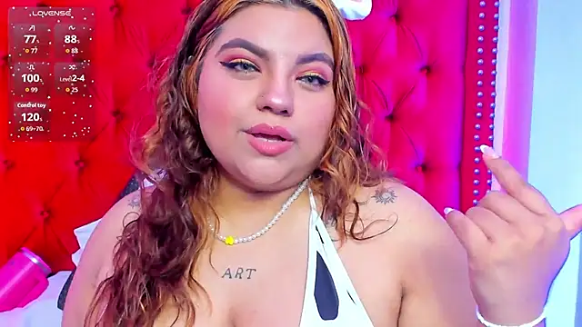 Snapshot of SunnyHoney_ chatting on July 2026 11:57:02 AM SunnyHoney online show from July 2026 11:57:02 AM