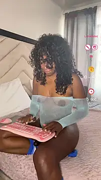 Snapshot of maryjane_ebony chatting on April 2026 03:17:02 PM maryjane ebony online show from April 2026 03:17:02 PM