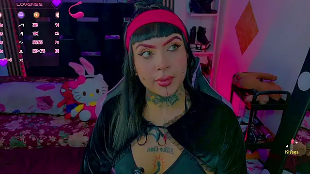 LauriInk1 online show from June 2026 02:49:01 AM