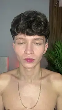 Max West7 online show from April 2026 09:01:02 AM