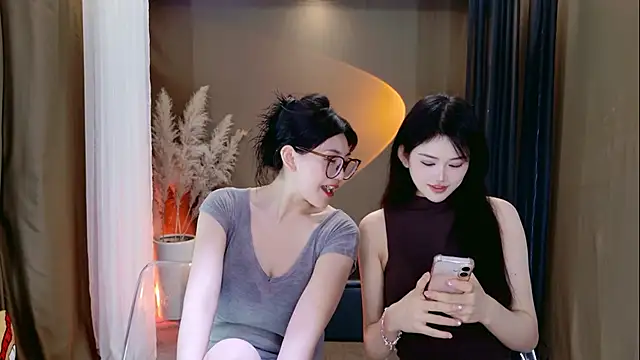 Snapshot of Banana-Milk69 chatting on June 2026 01:10:02 AM Banana-Milk69 online show from June 2026 01:10:02 AM