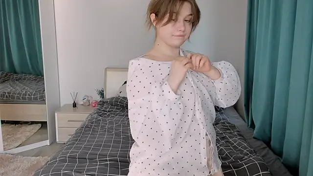 JennyHardy online show from August 2026 01:27:01 PM