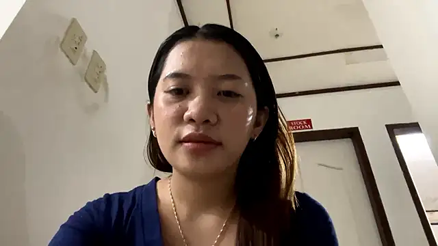 HedwigLipinsky online show from March 2026 12:12:01 PM