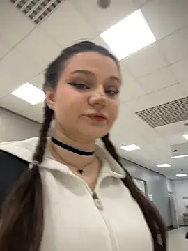 Snapshot of MaryLola chatting on March 2026 09:53:01 AM MaryLola online show from March 2026 09:53:01 AM