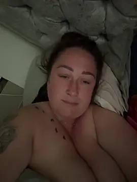 CurvyCatx online show from April 2026 10:52:01 AM