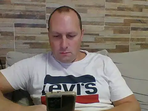 lustonfan online show from March 2026 12:45:02 PM