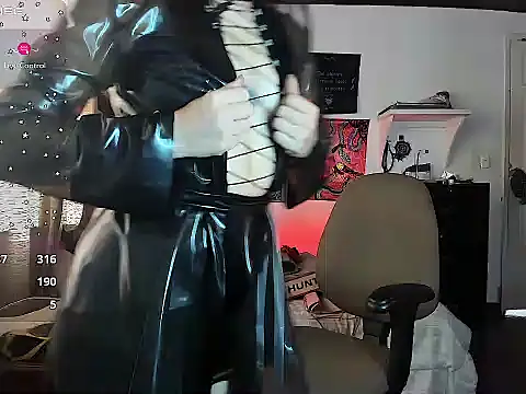 LilaGiger online show from June 2026 05:51:01 PM