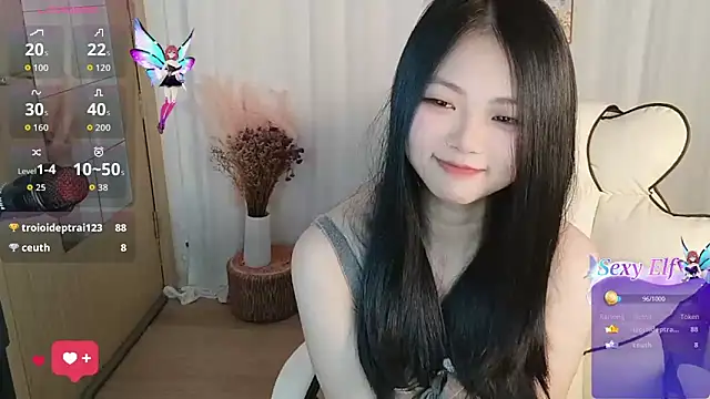 Noelle-2007 online show from March 2026 02:18:01 PM