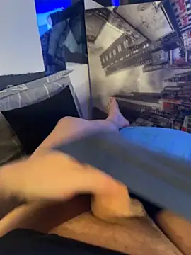 MatthewEmme2121 online show from April 2026 10:51:01 PM