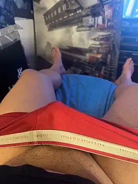 MatthewEmme2121 online show from April 2026 11:07:01 PM