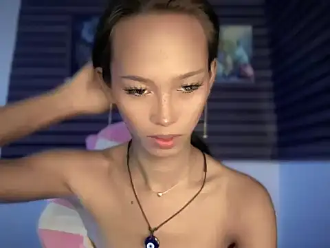Snapshot of Sunkissed_seductress chatting on May 2026 03:40:02 PM Sunkissed seductress online show from May 2026 03:40:02 PM
