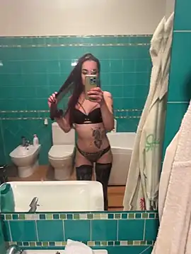 chiara-mario online show from May 2026 12:49:01 AM