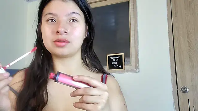 Snapshot of HIMAWARY_SOIN5 chatting on May 2026 01:39:02 PM HIMAWARY SOIN5 online show from May 2026 01:39:02 PM