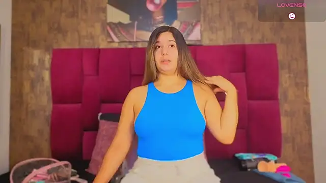 Isabella  Stone1 online show from March 2026 07:42:02 PM